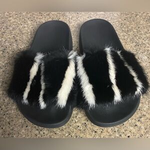 Gently Worn GivenchyBlack and White Mink  Fur Slide Sandals. SZ 36